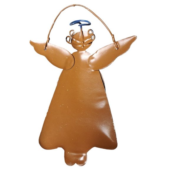 RUSTIC TIN ANGEL HOLDING HEART ORNAMENT CHRISTMAS DECOR 4.5" METAL HANDPAINTED - Picture 2 of 4